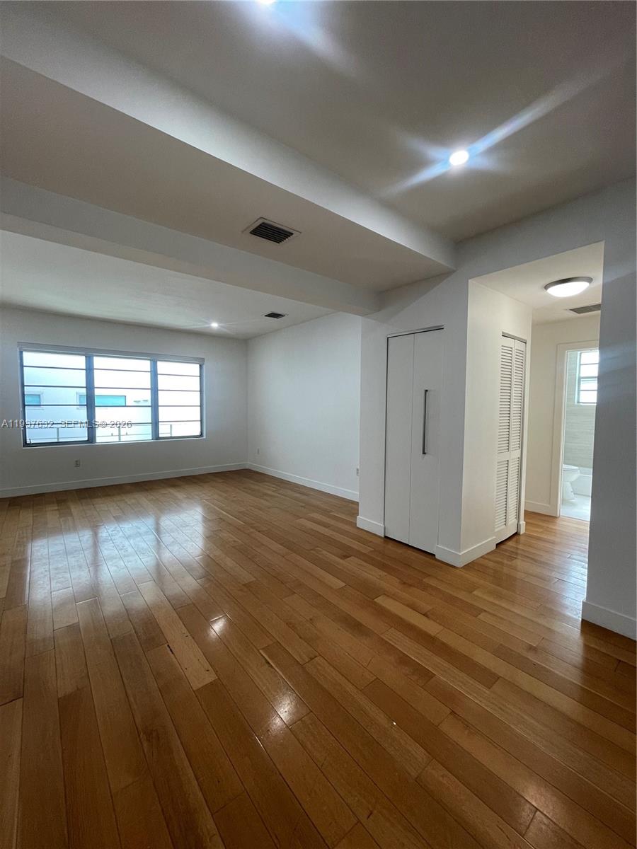 2021 Meridian Ave #12 Miami Beach, FL 33139