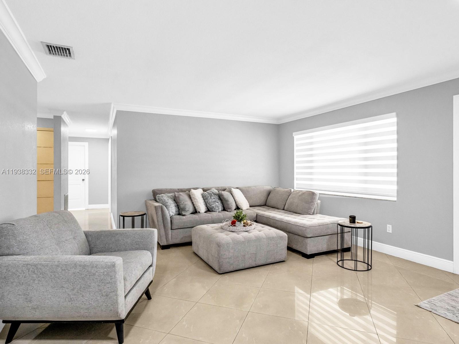 3809 SW 142nd Ave Miami, FL 33175