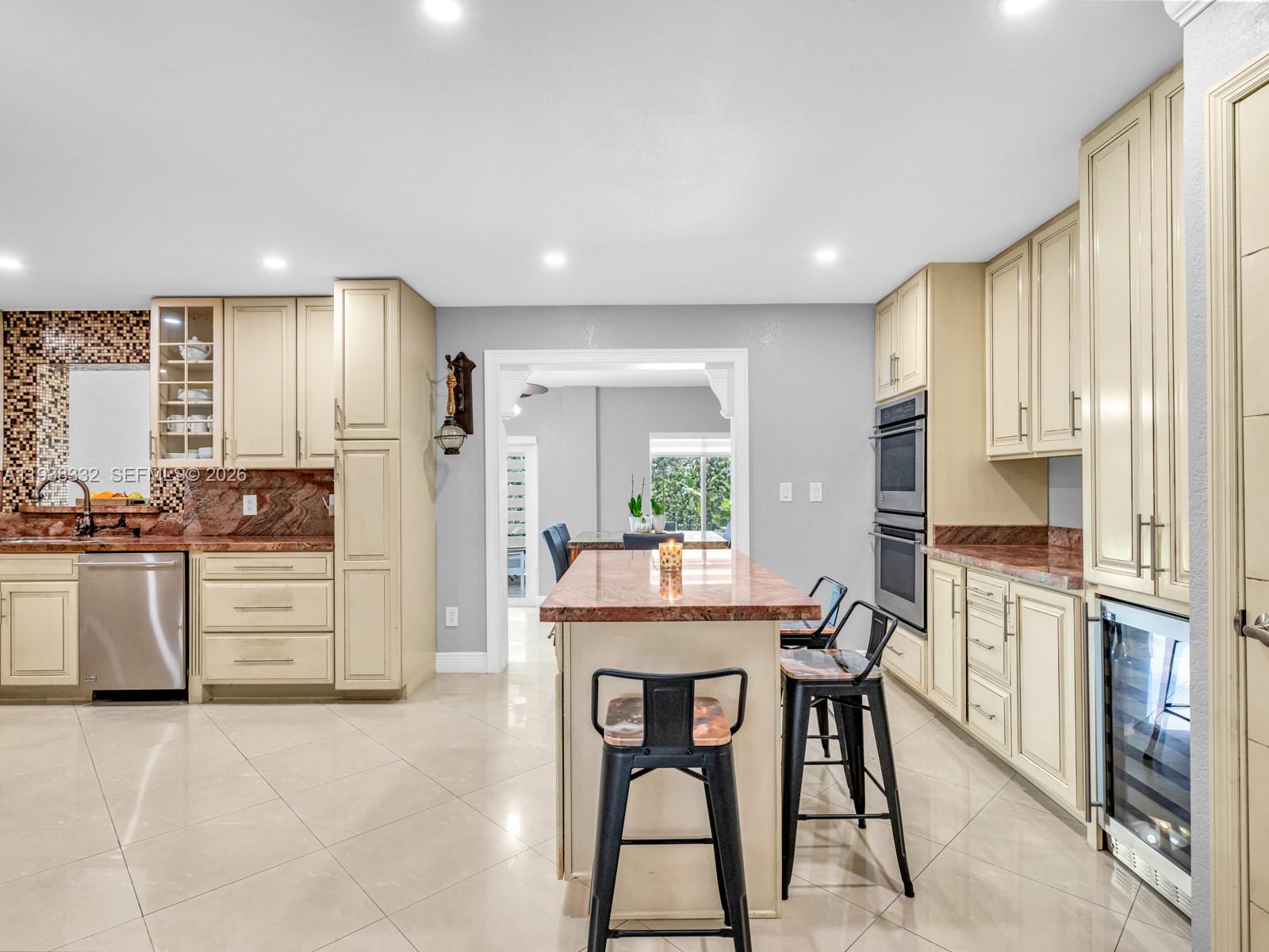 3809 SW 142nd Ave Miami, FL 33175