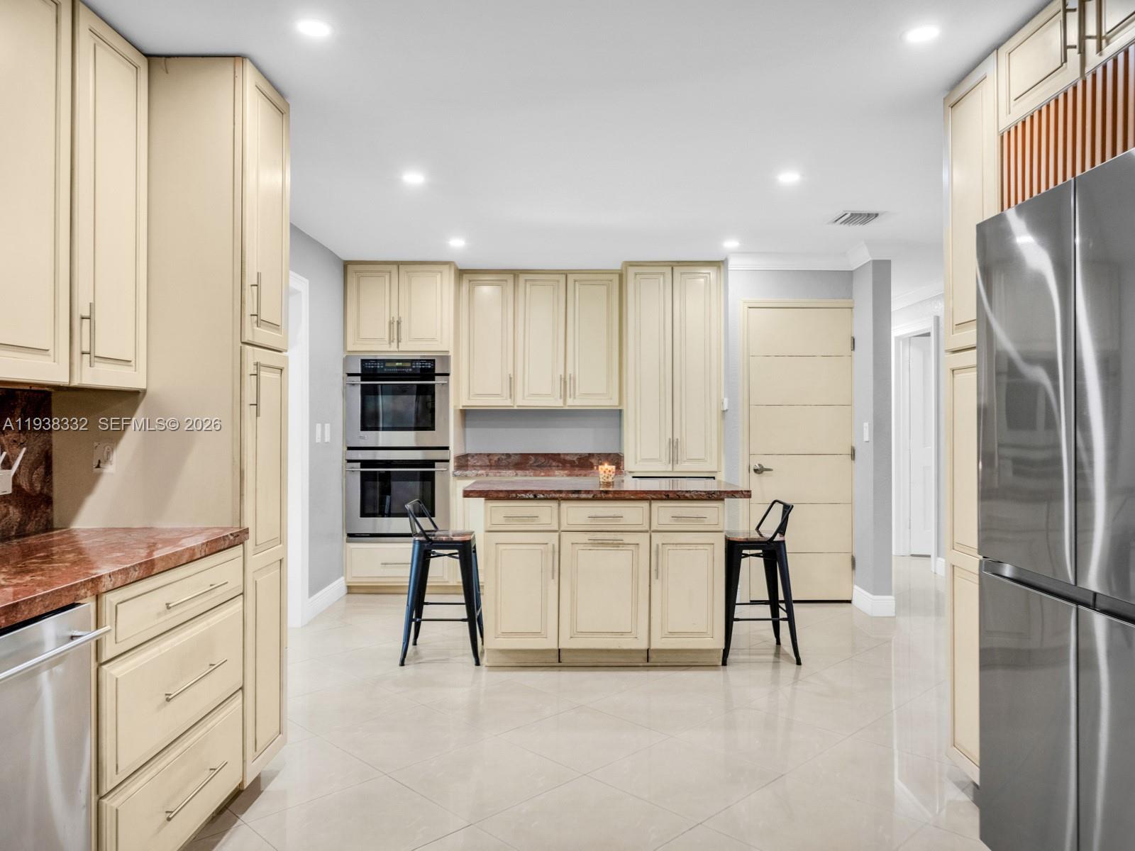 3809 SW 142nd Ave Miami, FL 33175