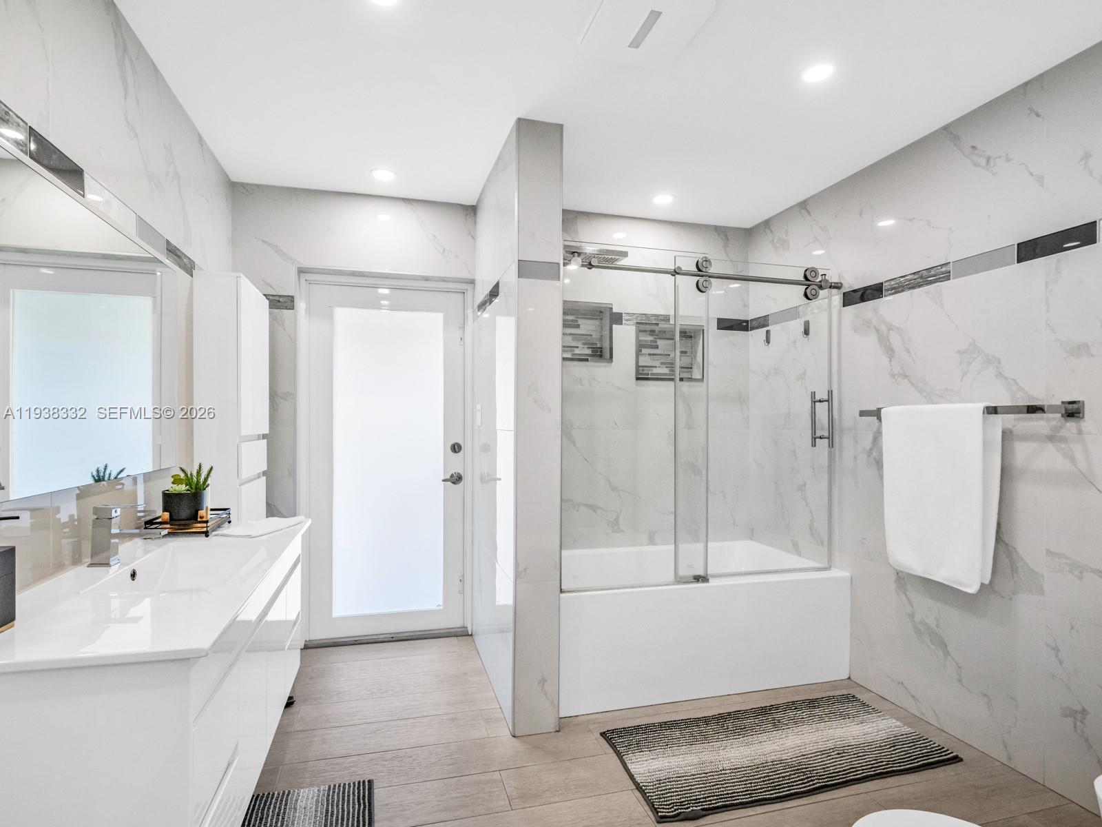 3809 SW 142nd Ave Miami, FL 33175