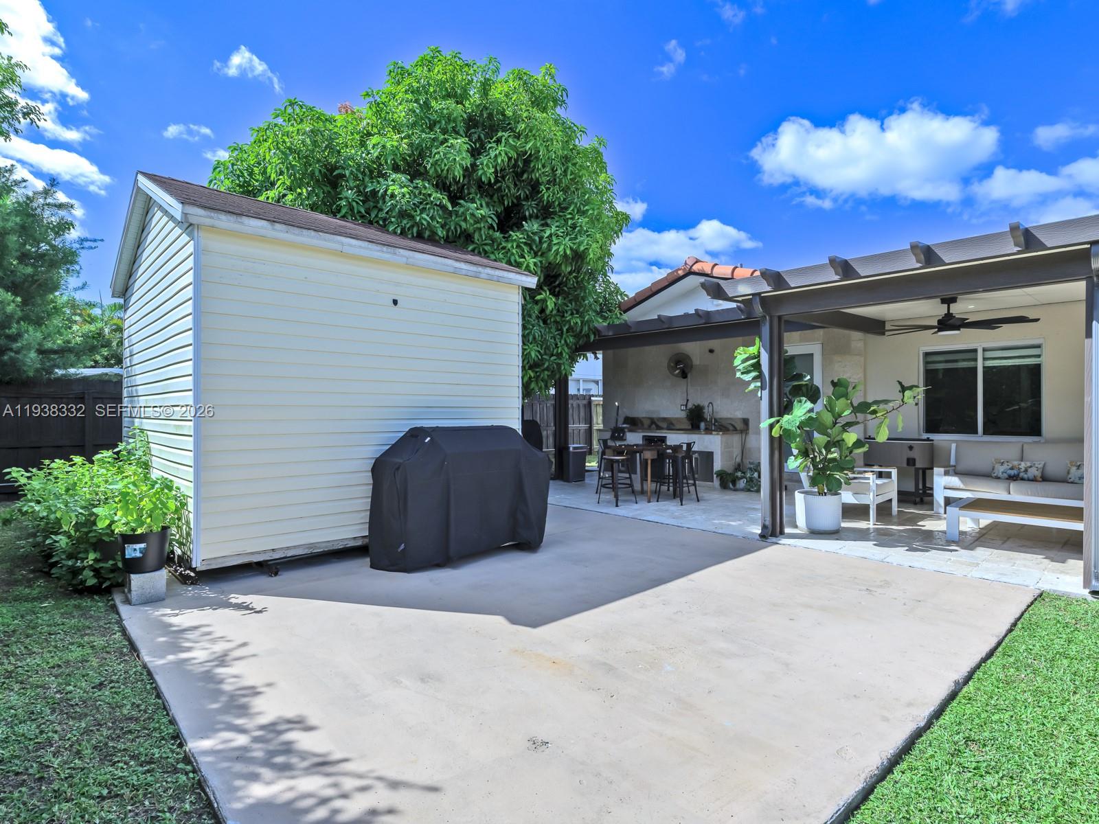 3809 SW 142nd Ave Miami, FL 33175