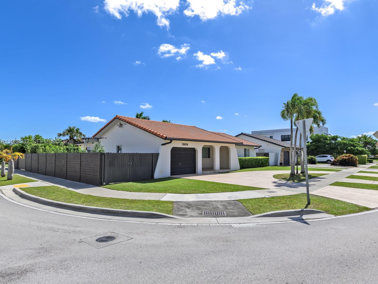 3809 SW 142nd Ave Miami, FL 33175