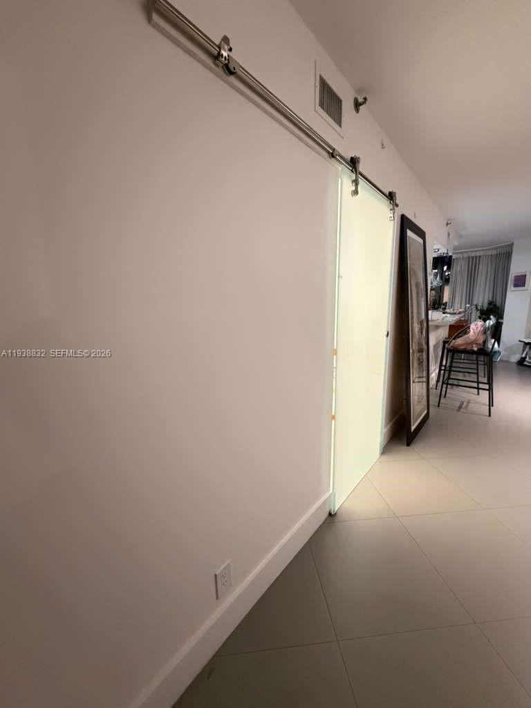 19667 Turnberry Way #10B+DEN+CABANA Aventura, FL 33180