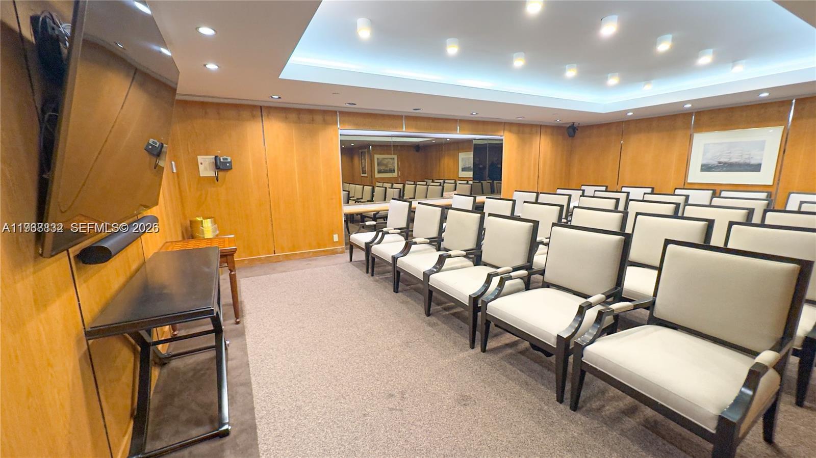 19667 Turnberry Way #10B+DEN+CABANA Aventura, FL 33180