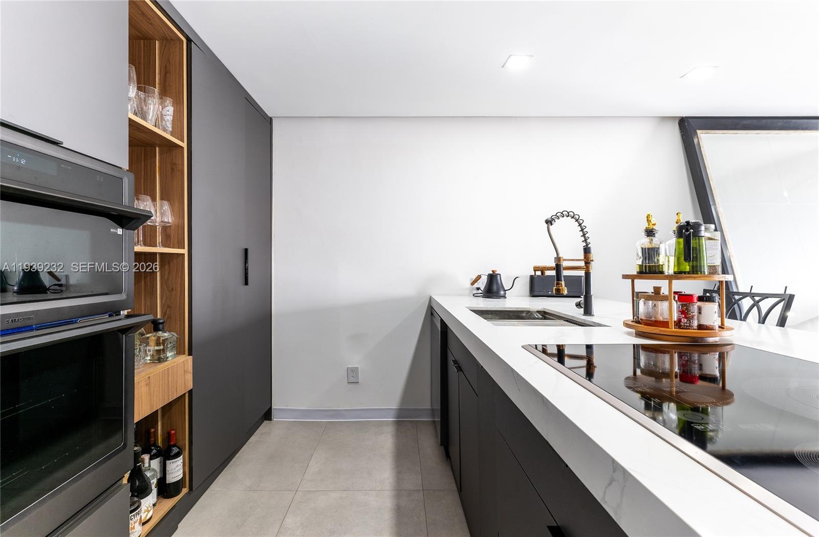 3665 NE 167th St #207 North Miami Beach, FL 33160