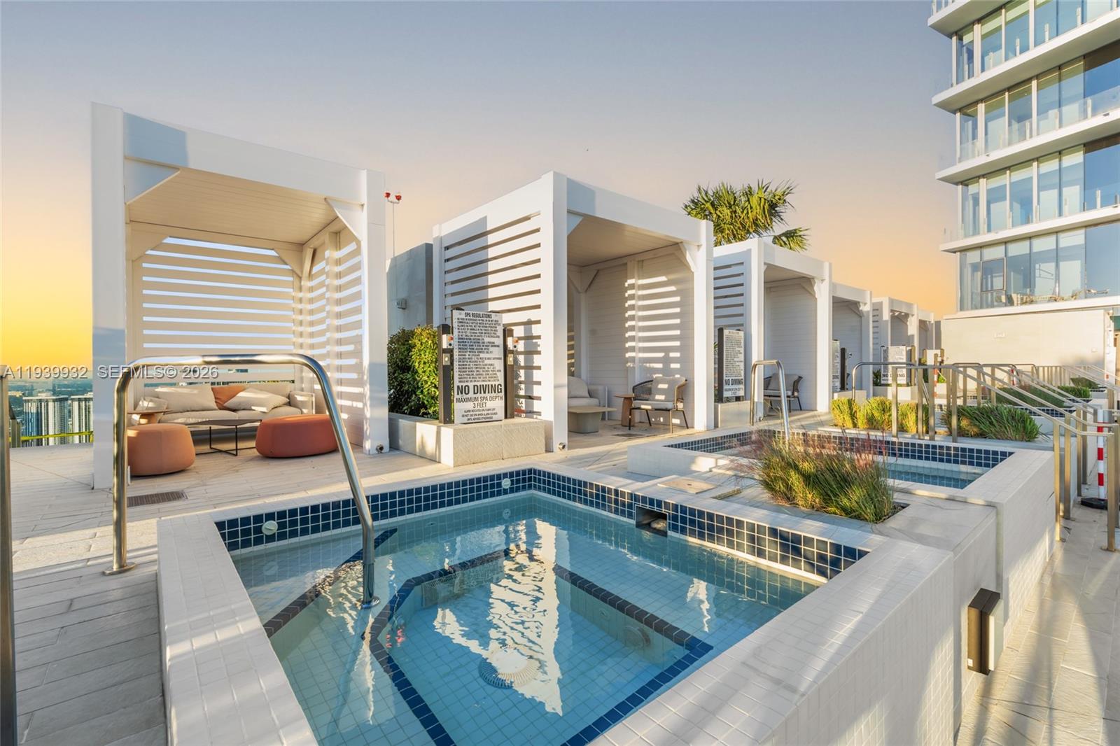 image Aston Martin Residences2