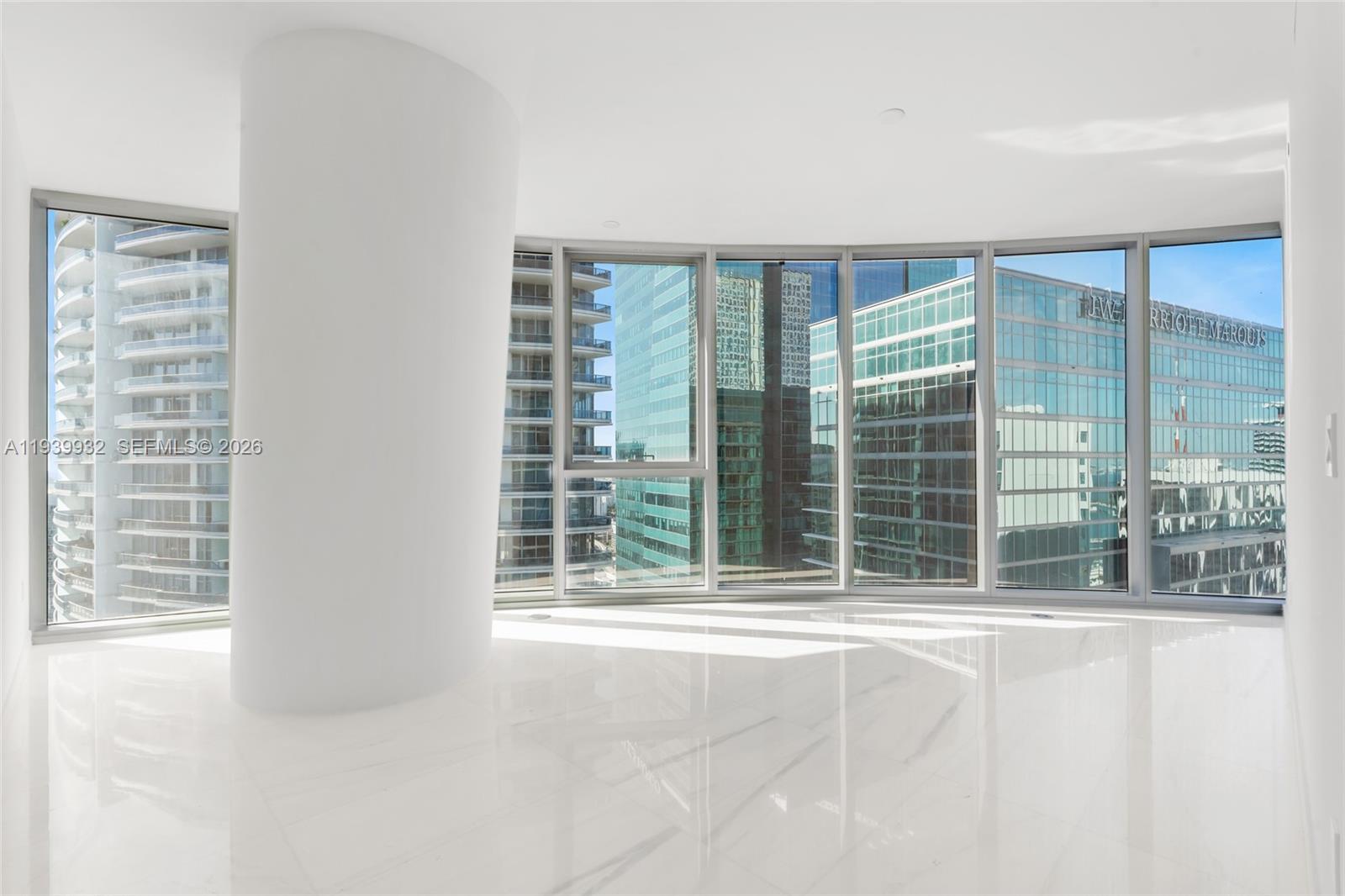 image Aston Martin Residences31