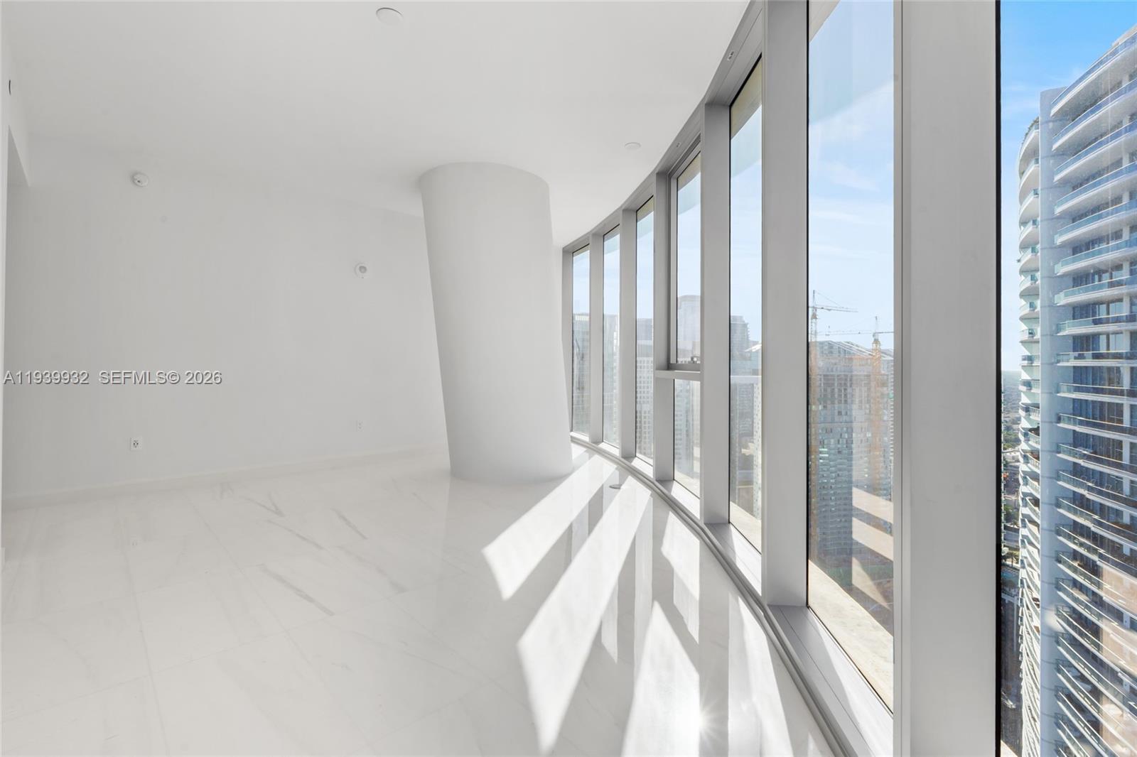 image Aston Martin Residences32