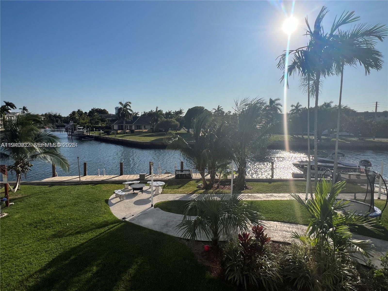 455 Golden Isle #207