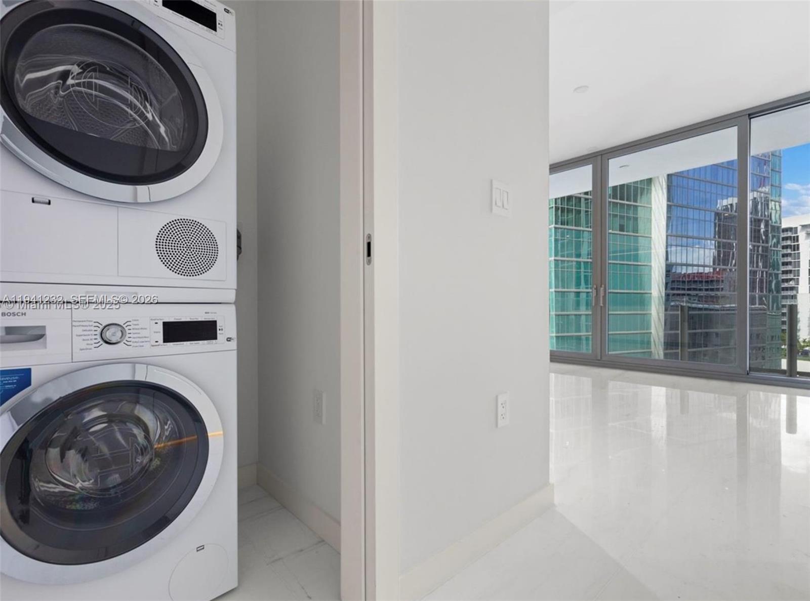 image Aston Martin Residences11