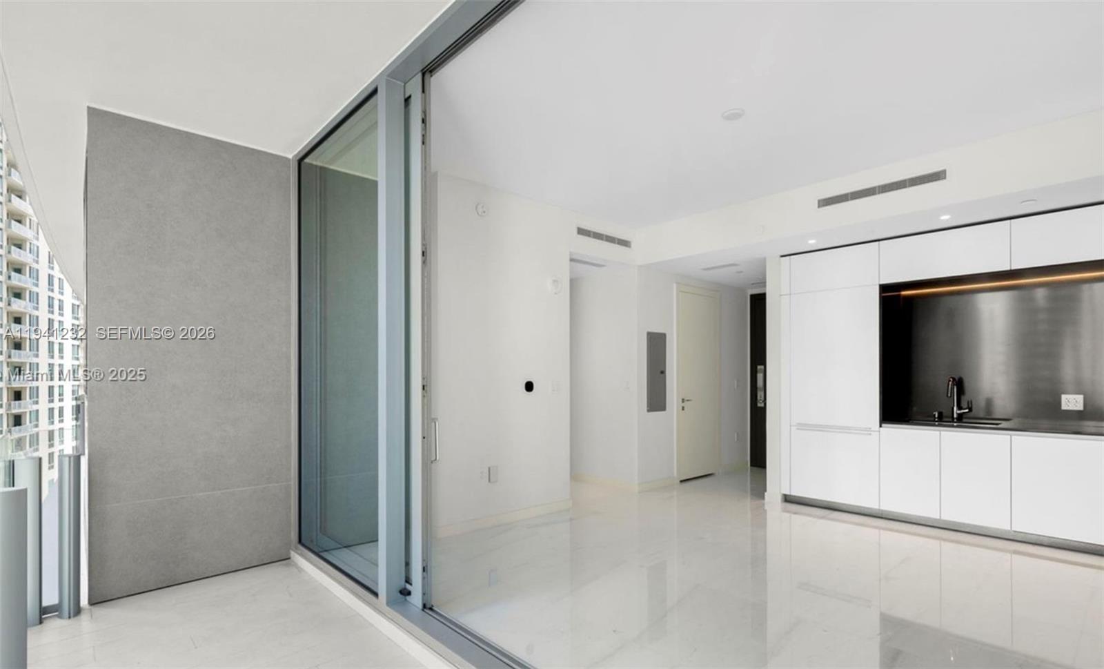 image Aston Martin Residences2