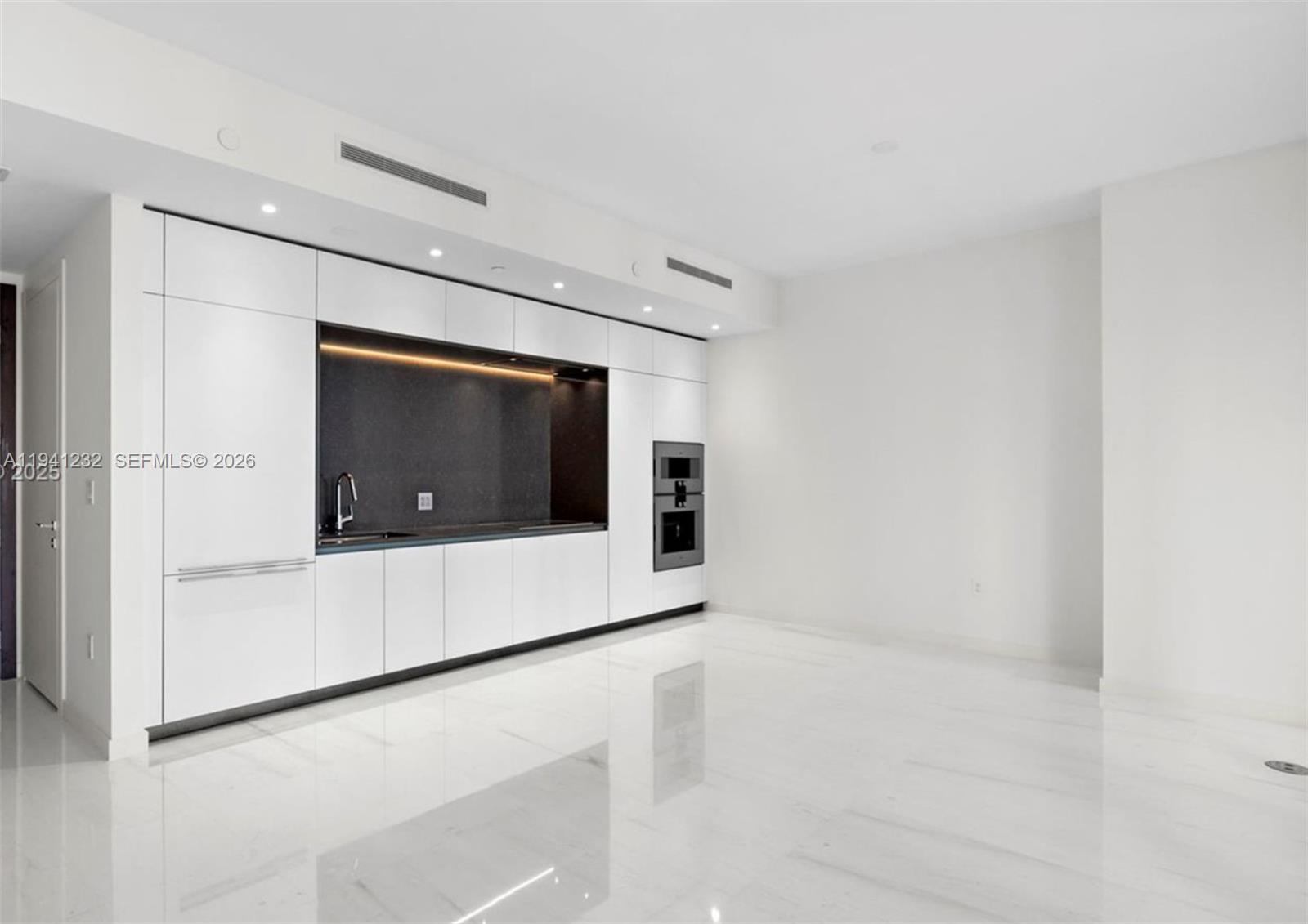 image Aston Martin Residences4