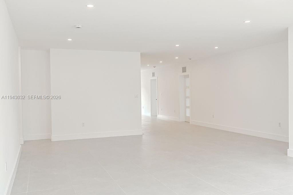 588 Palmetto Dr Miami Springs, FL 33166