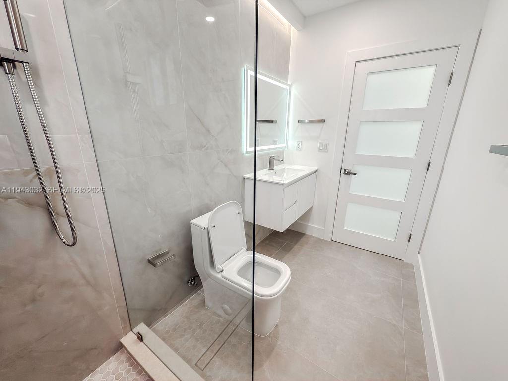 588 Palmetto Dr Miami Springs, FL 33166