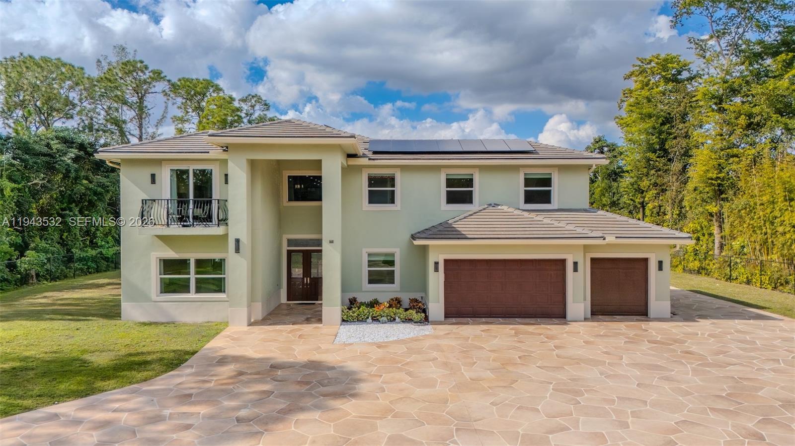 6077 NW 71st Ter Parkland, FL 33067