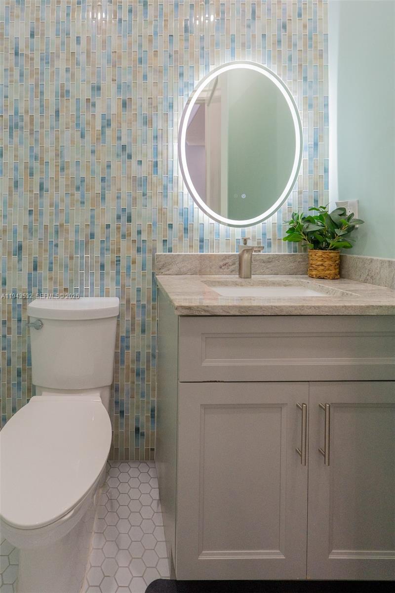 6077 NW 71st Ter Parkland, FL 33067