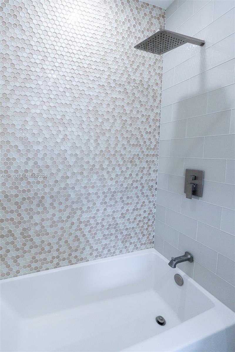 6077 NW 71st Ter Parkland, FL 33067