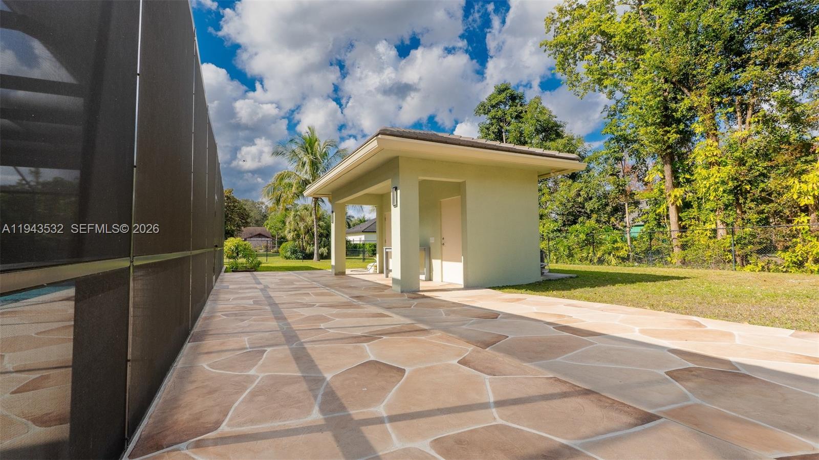 6077 NW 71st Ter Parkland, FL 33067