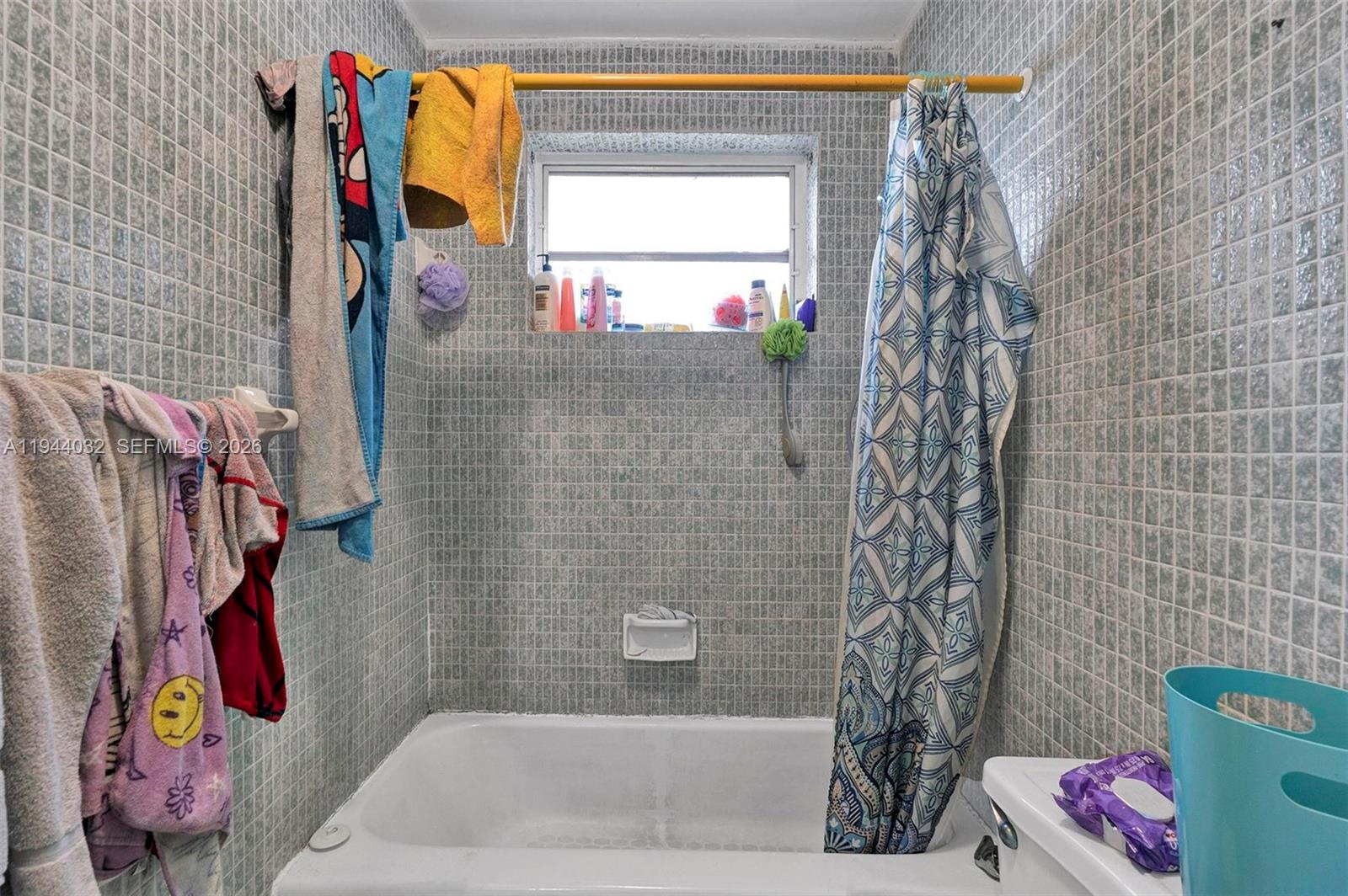 1900 NW 88th St Miami, FL 33147