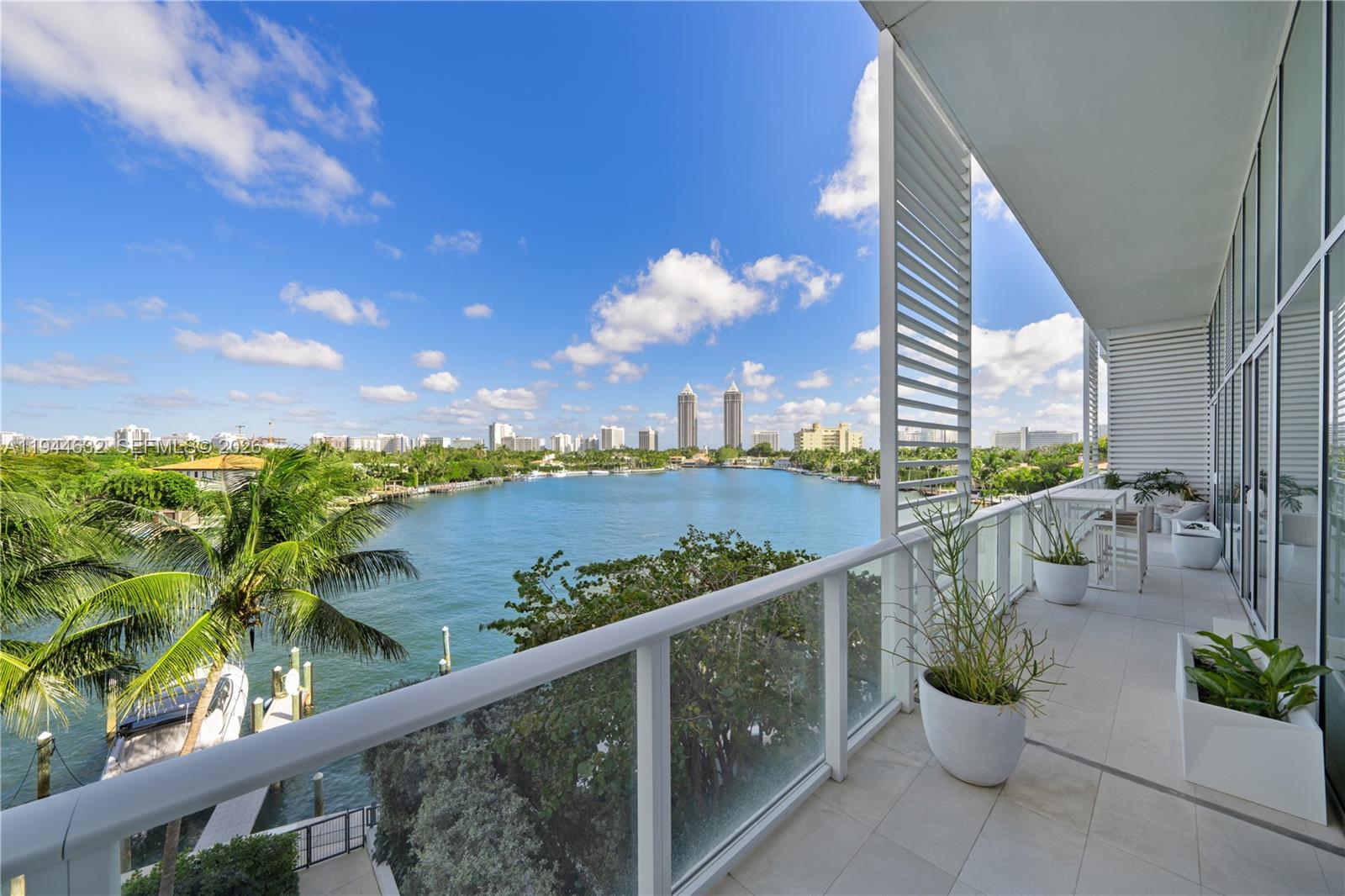 image Ritz-Carlton Residences Miami Beach16