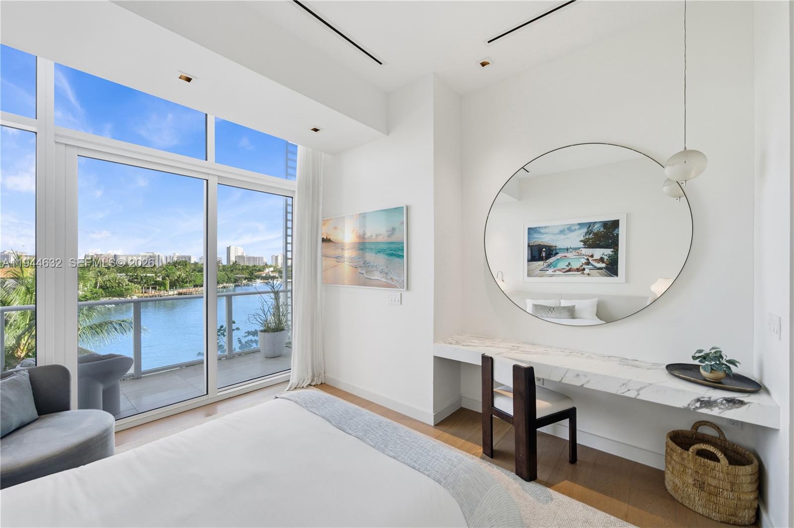 image Ritz-Carlton Residences Miami Beach33