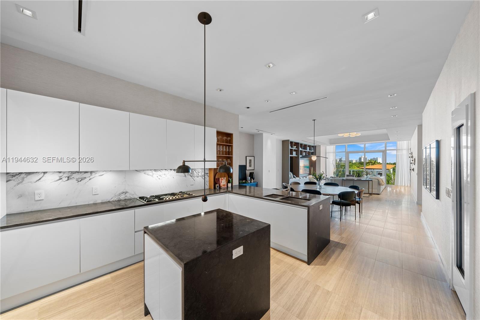 image Ritz-Carlton Residences Miami Beach5