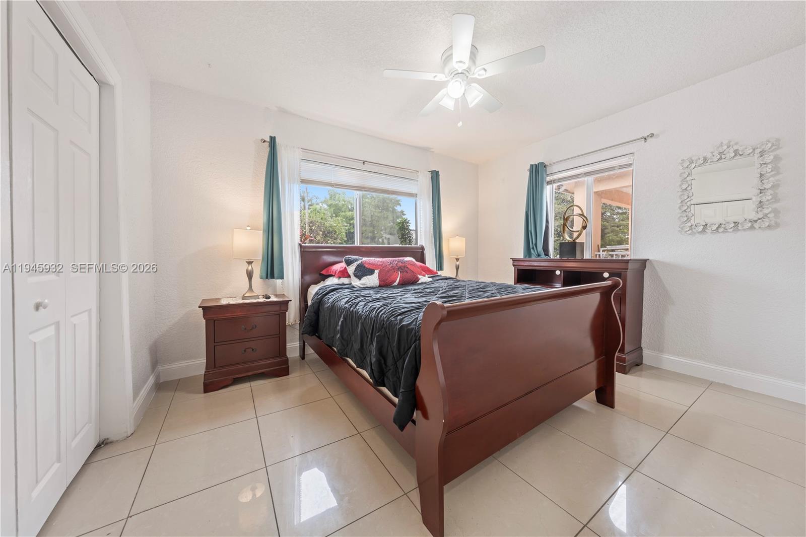 3430 NW 16th St Miami, FL 33125