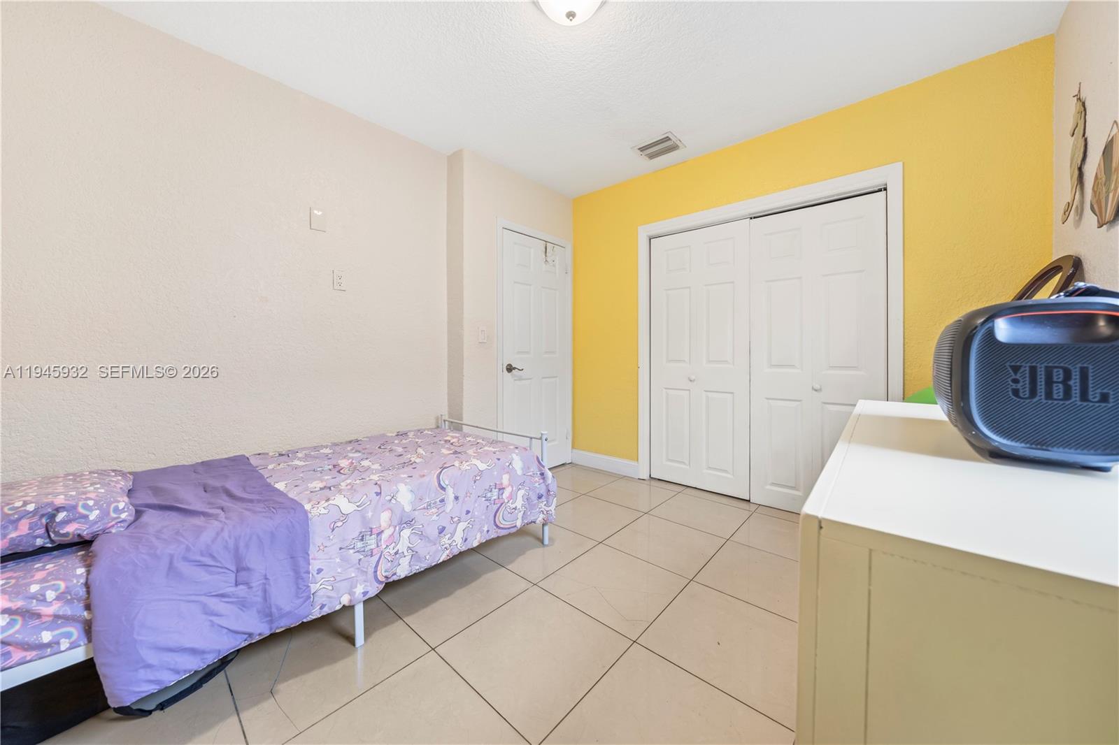 3430 NW 16th St Miami, FL 33125