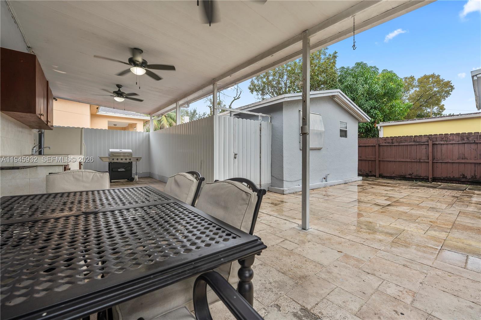 3430 NW 16th St Miami, FL 33125