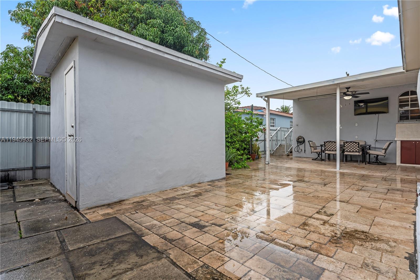 3430 NW 16th St Miami, FL 33125