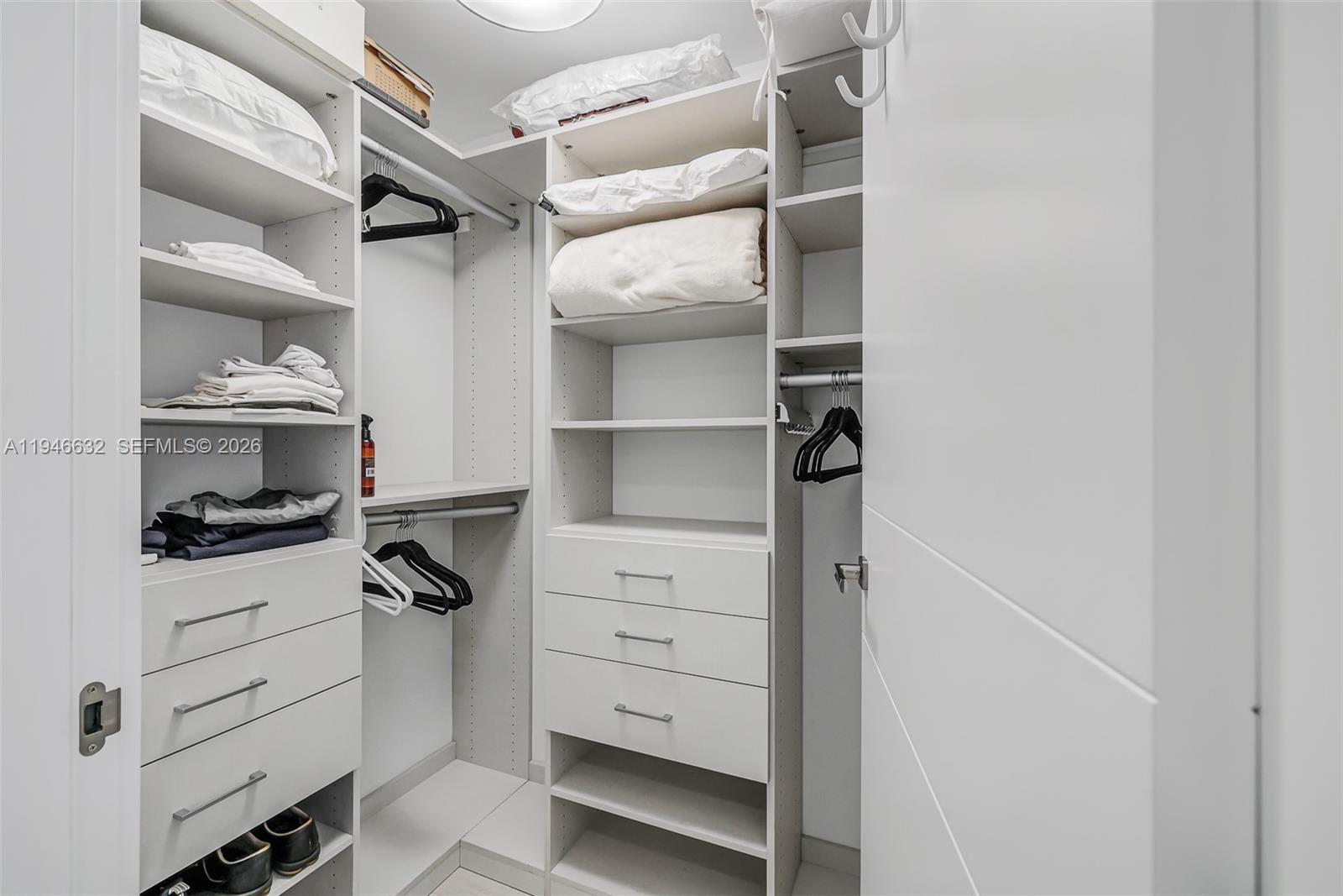 1121 Crandon Blvd #F802 Key Biscayne, FL 33149