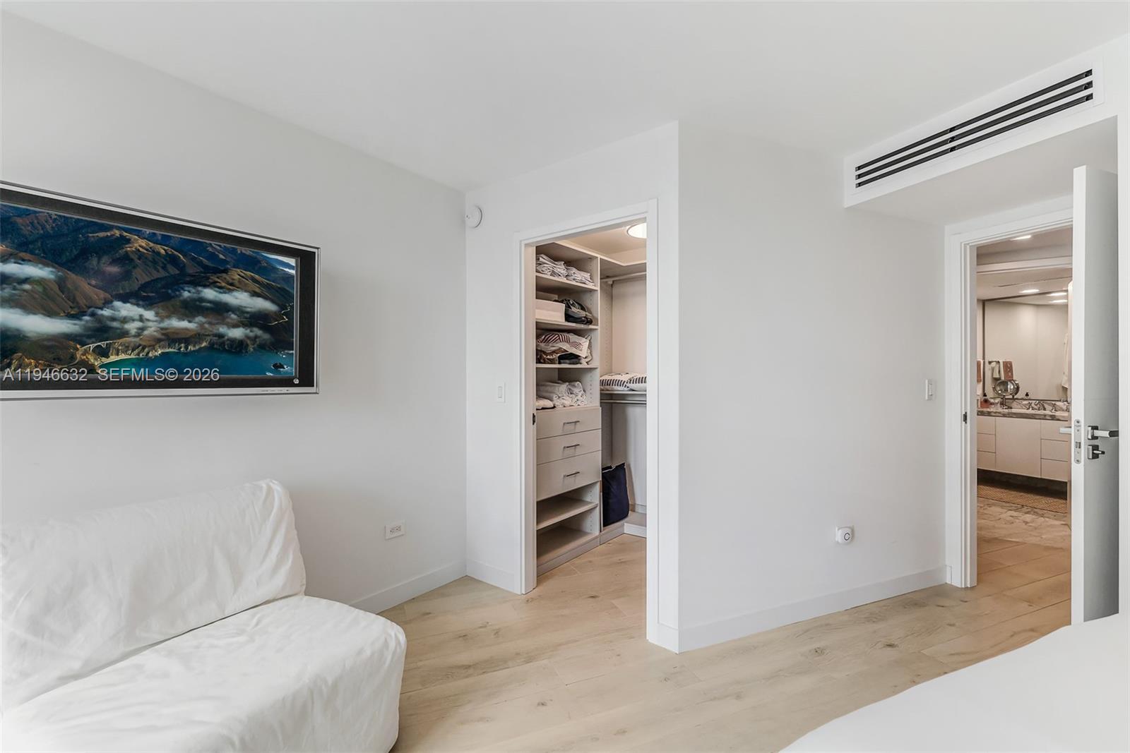 1121 Crandon Blvd #F802 Key Biscayne, FL 33149