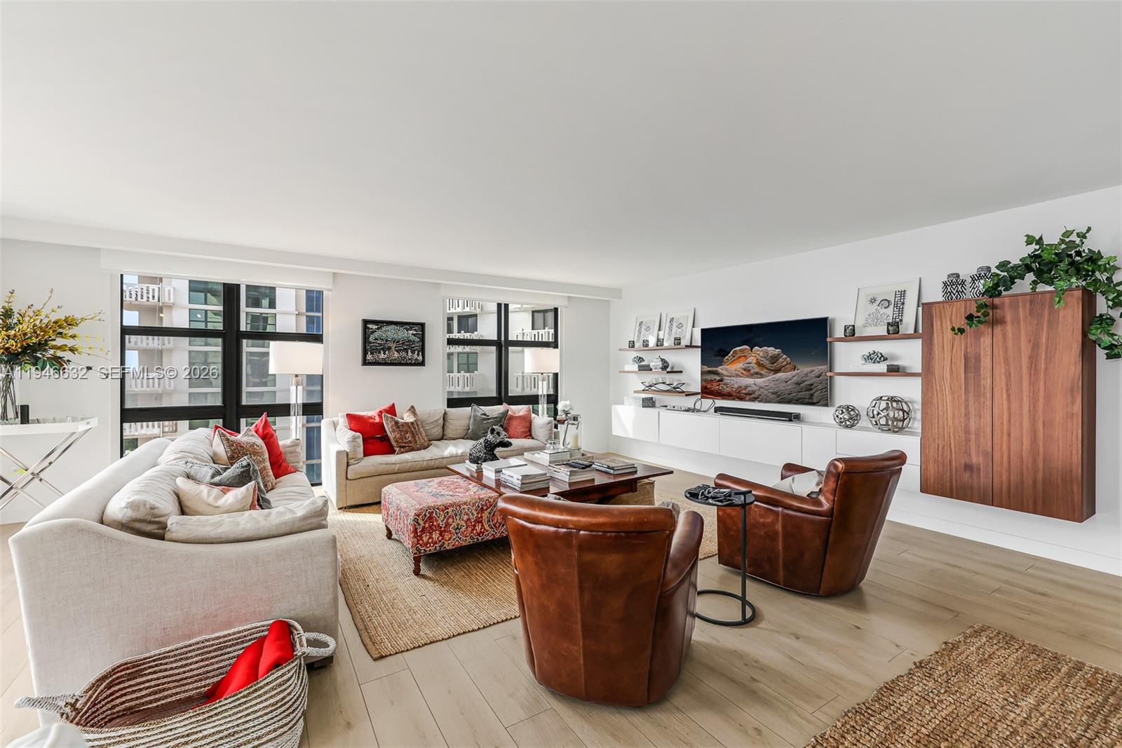 1121 Crandon Blvd #F802 Key Biscayne, FL 33149