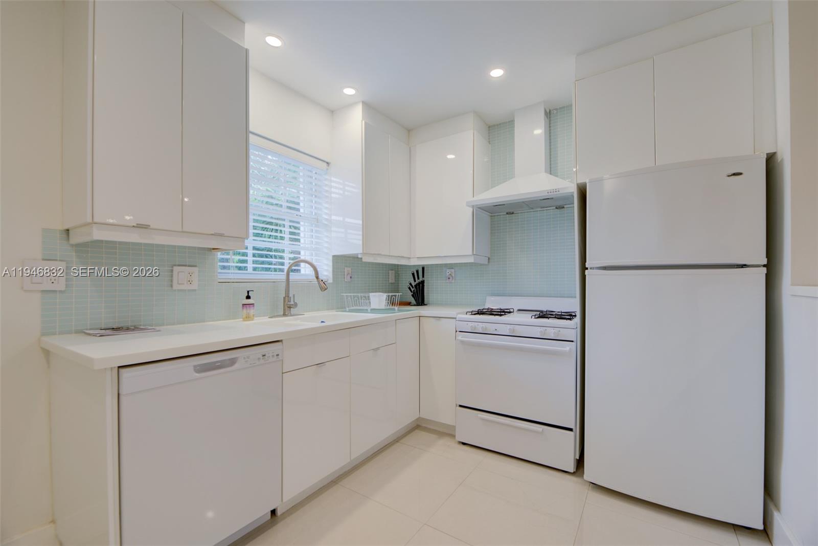 1125 99th St #12 Bay Harbor Islands, FL 33154