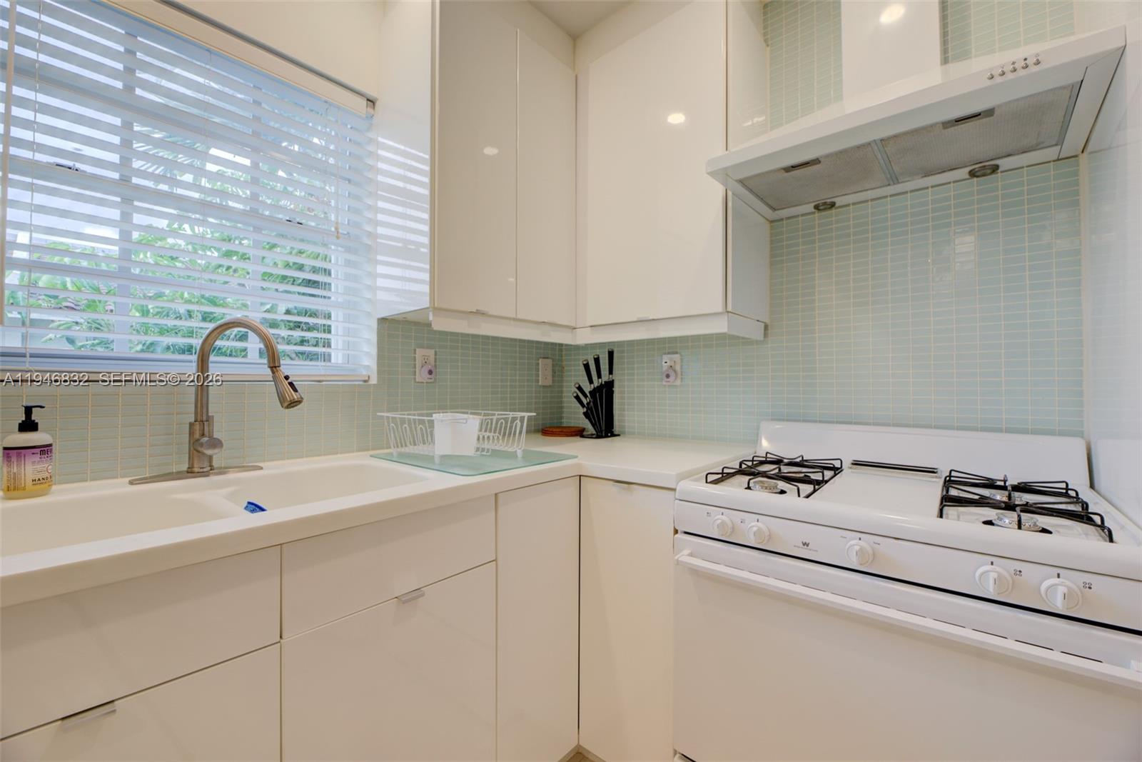 1125 99th St #12 Bay Harbor Islands, FL 33154