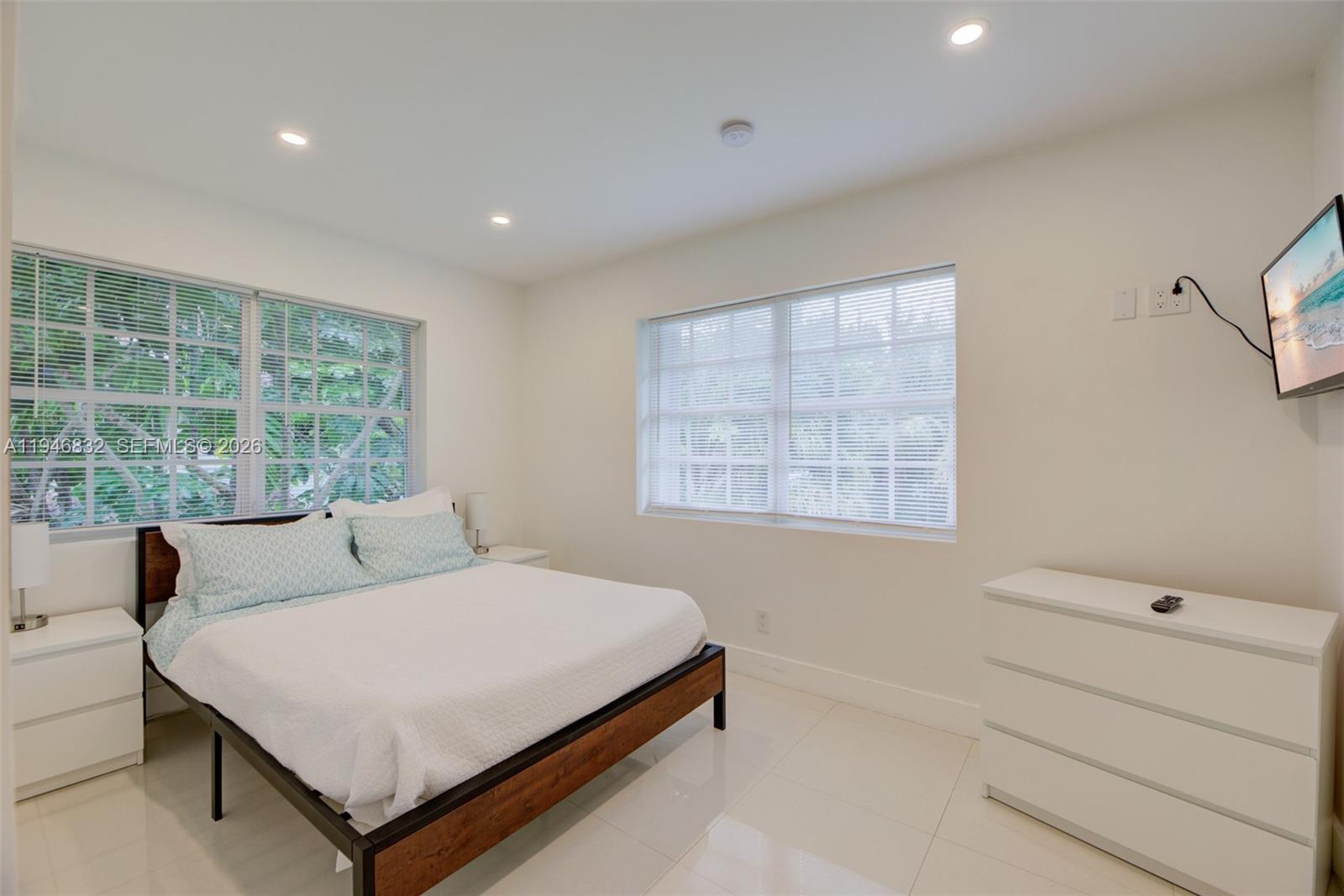 1125 99th St #12 Bay Harbor Islands, FL 33154