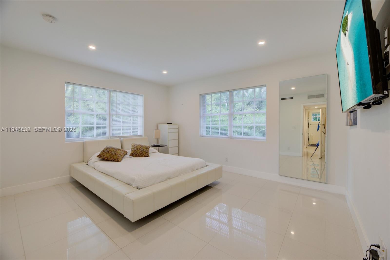 1125 99th St #12 Bay Harbor Islands, FL 33154