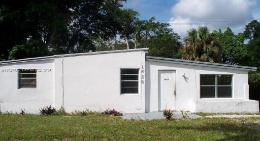 1628 NW 11th St