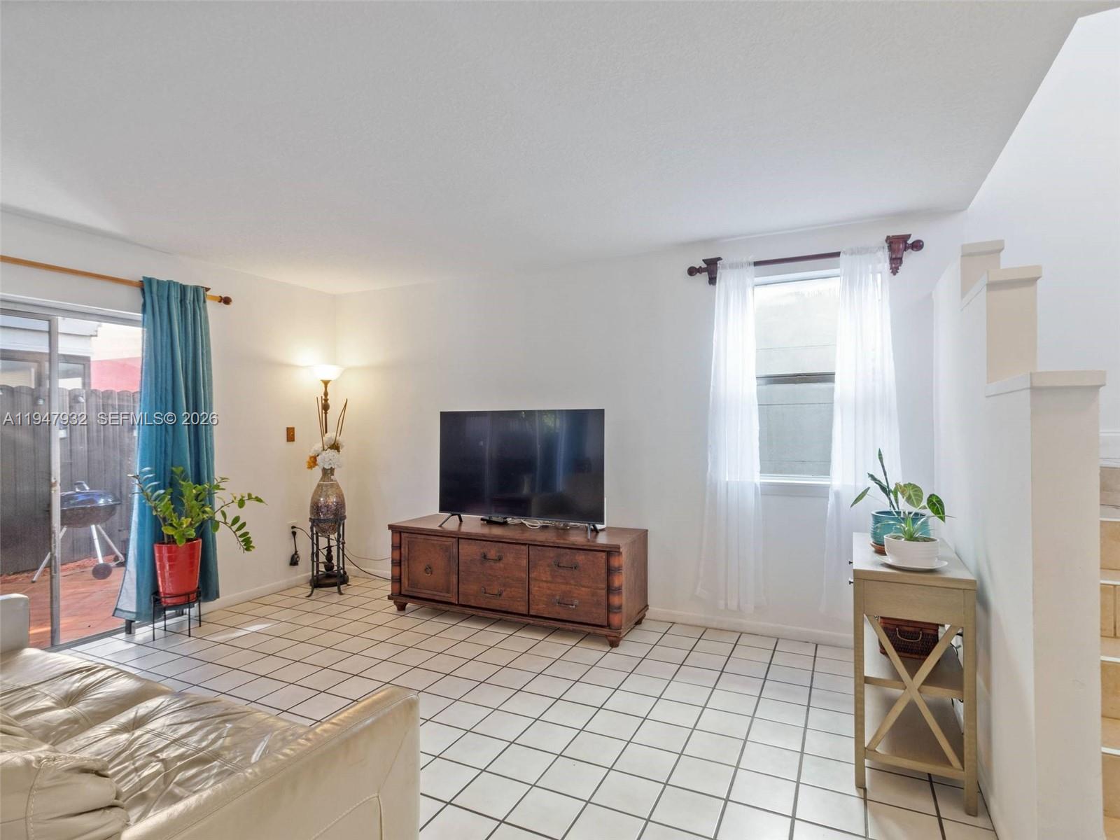 9066 SW 147th Ct Miami, FL 33196