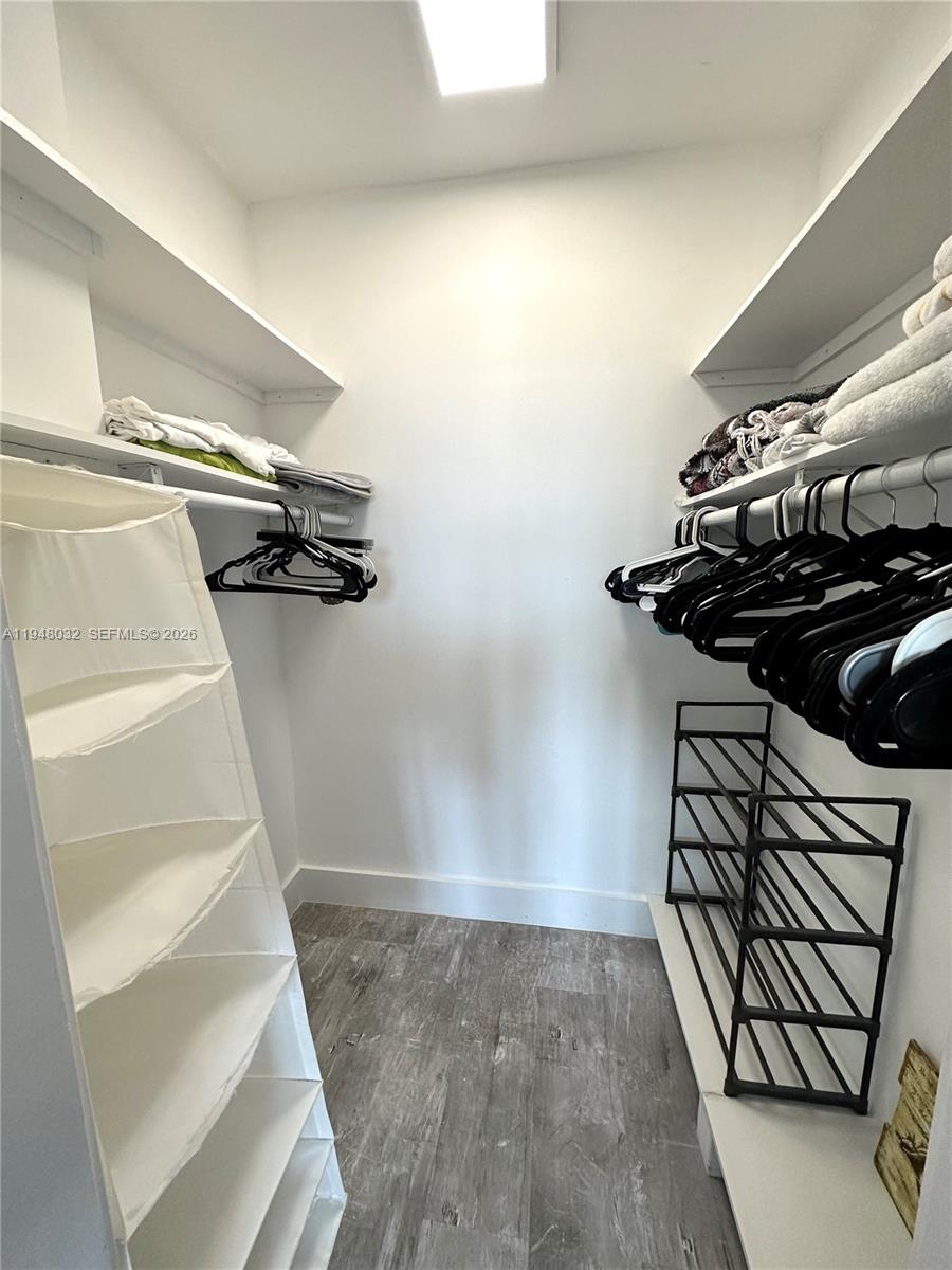 100 Lincoln Rd #518 Miami Beach, FL 33139