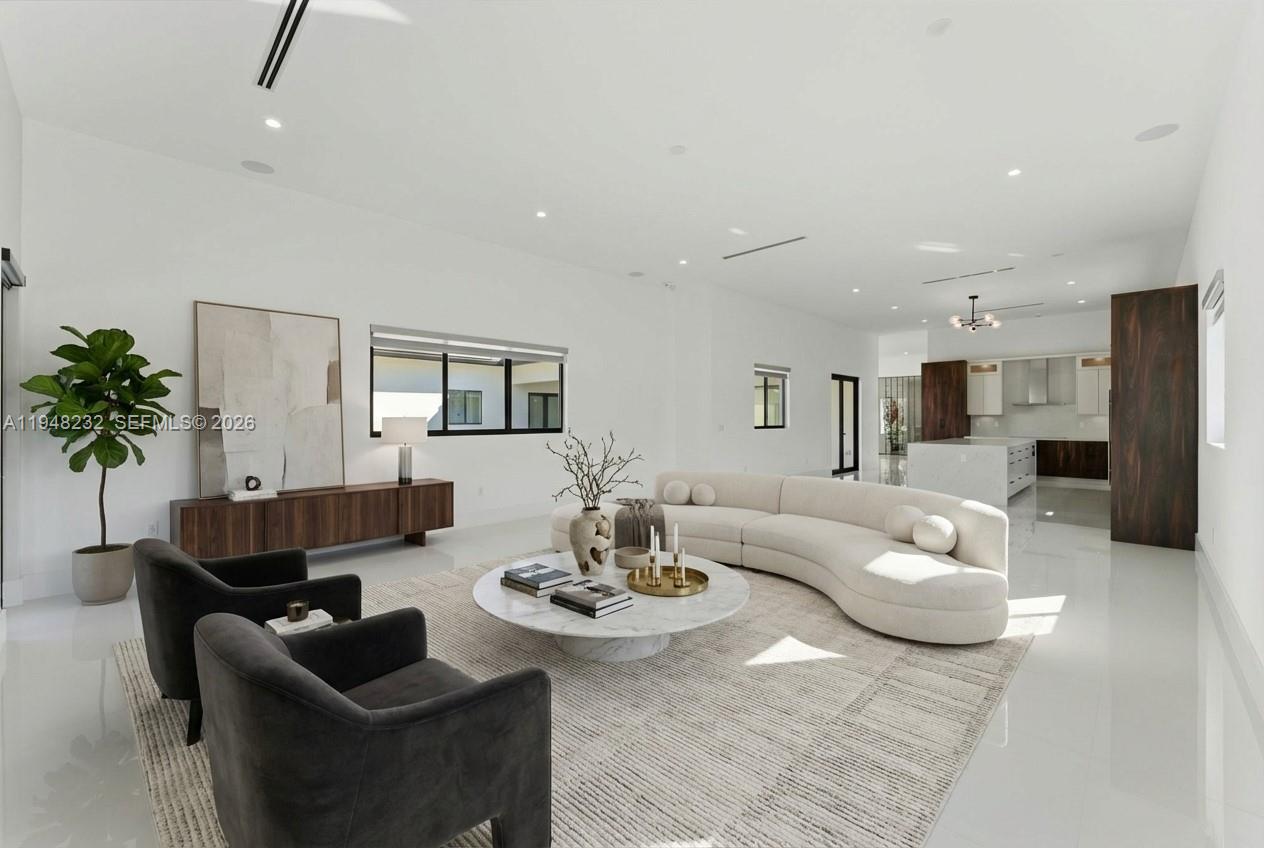 10005 SW 66th St Miami, FL 33173