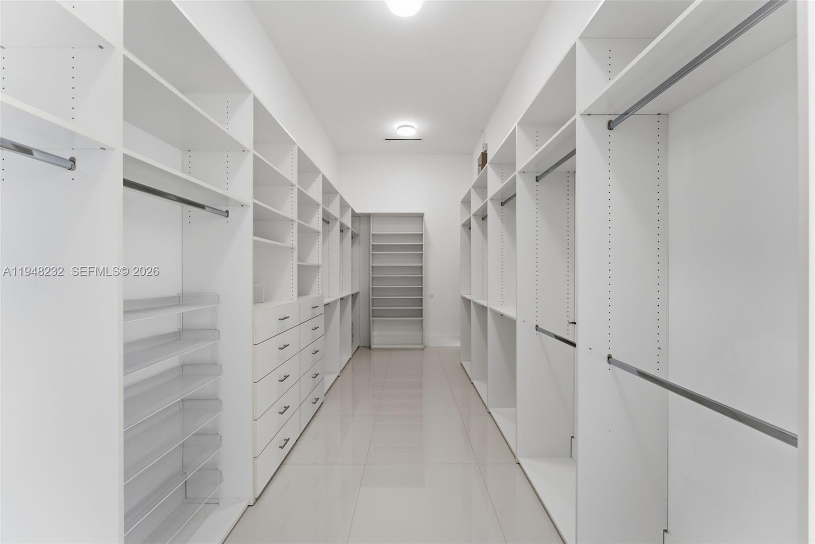 10005 SW 66th St Miami, FL 33173