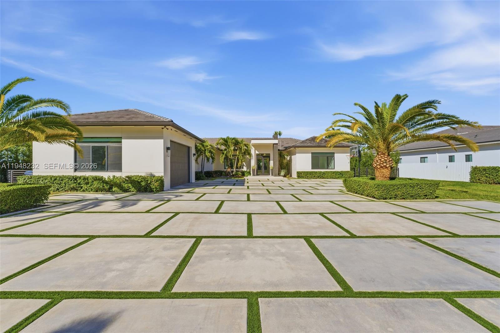 10005 SW 66th St Miami, FL 33173