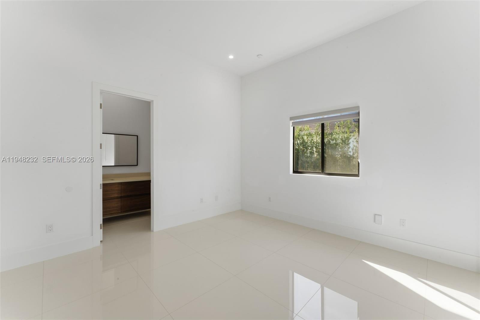 10005 SW 66th St Miami, FL 33173