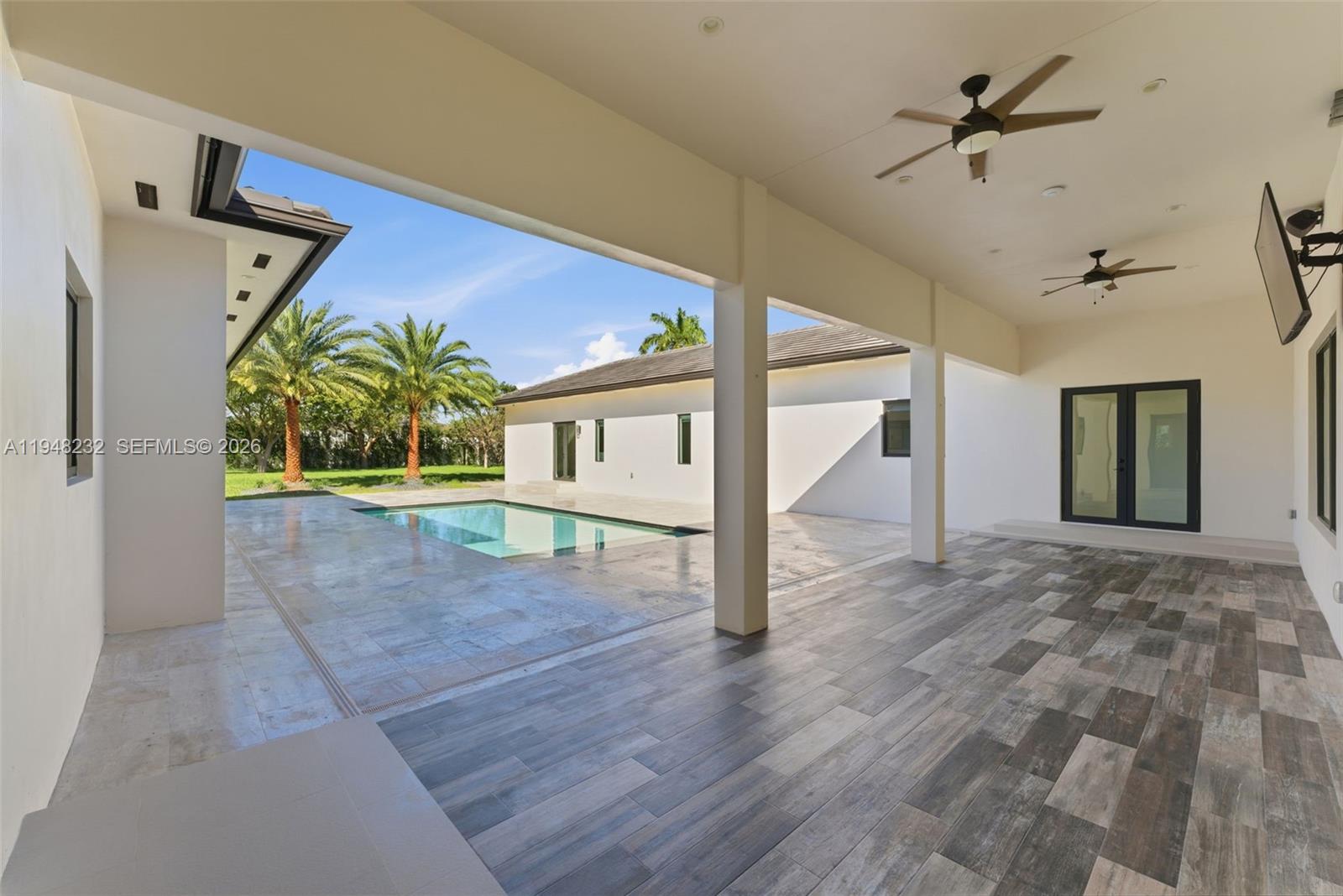 10005 SW 66th St Miami, FL 33173