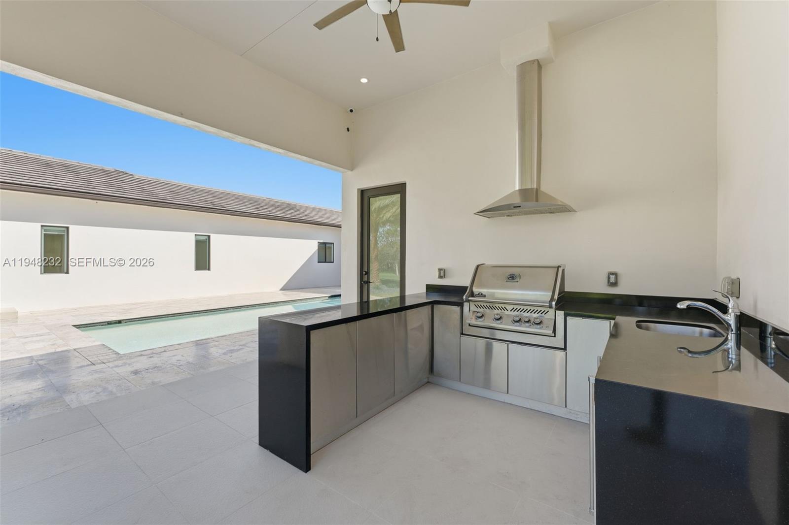 10005 SW 66th St Miami, FL 33173