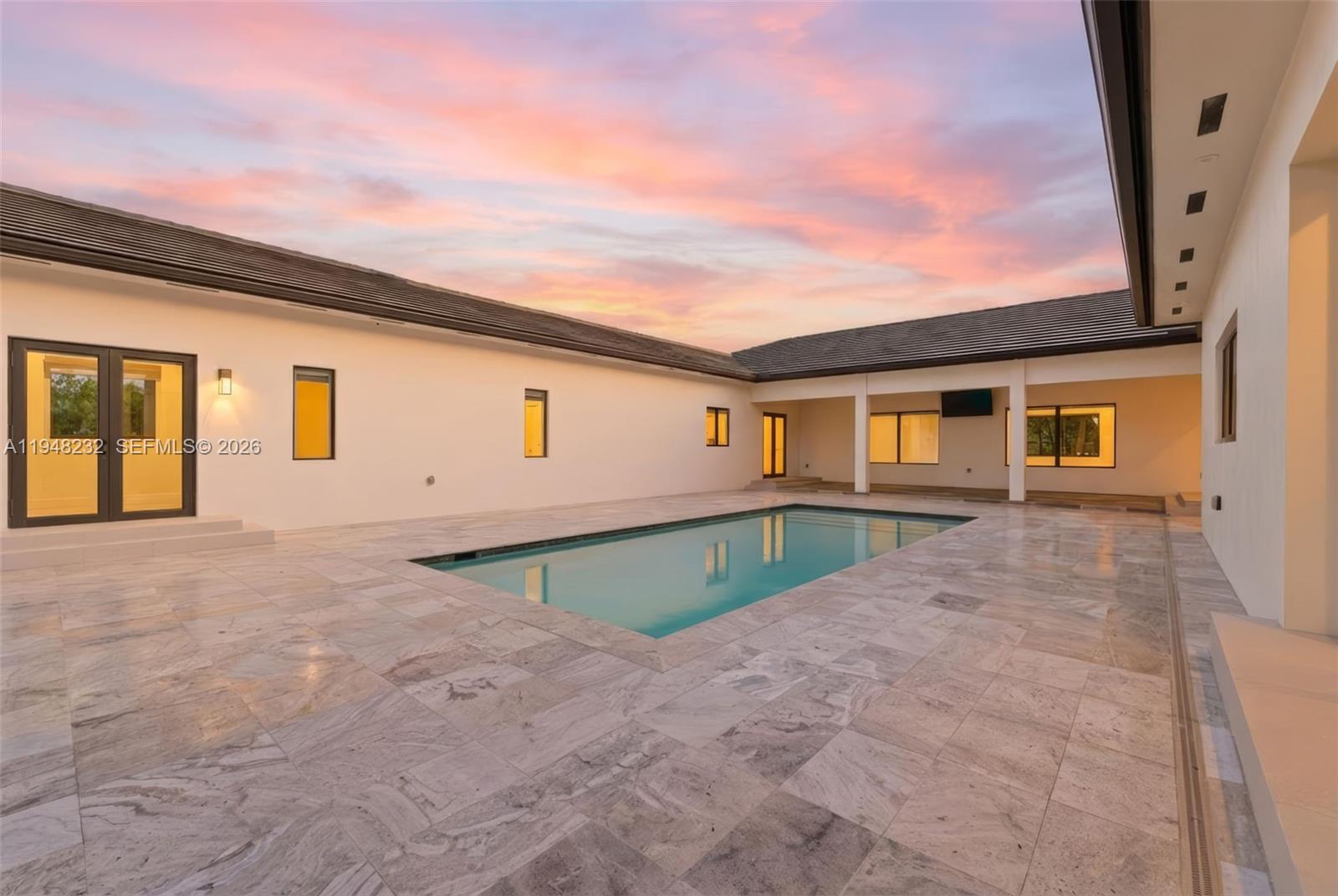 10005 SW 66th St Miami, FL 33173