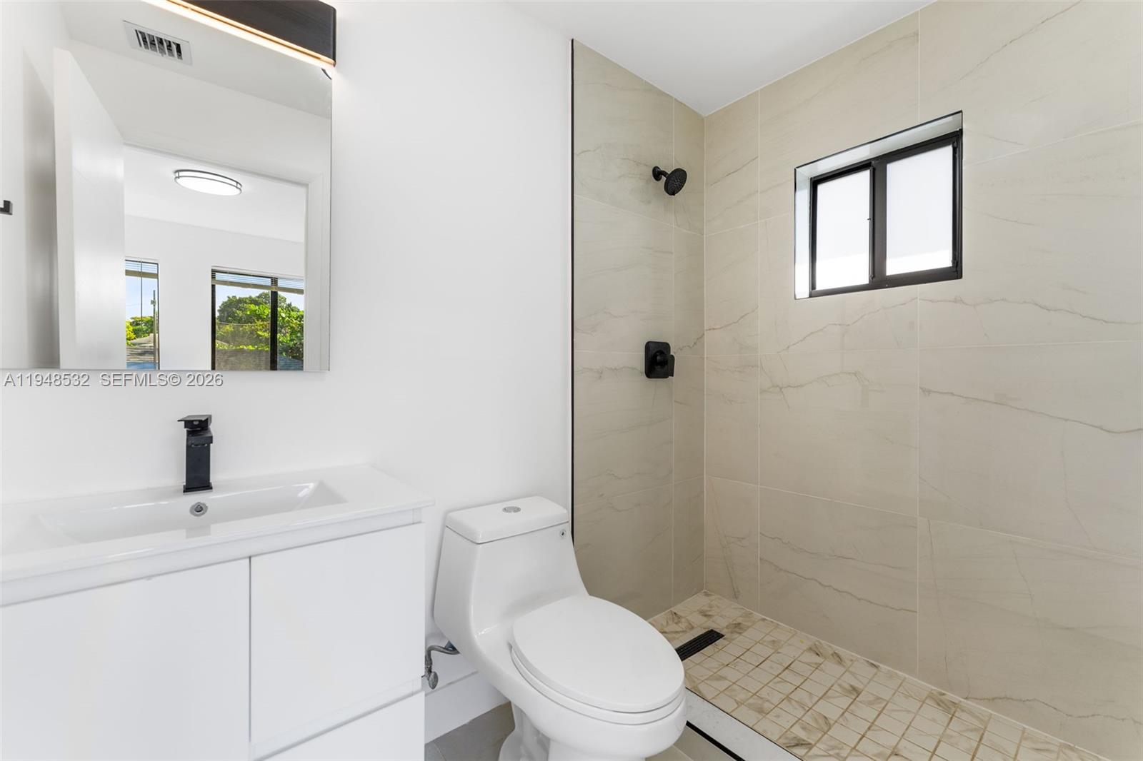 1568 NW 68th St Miami, FL 33147