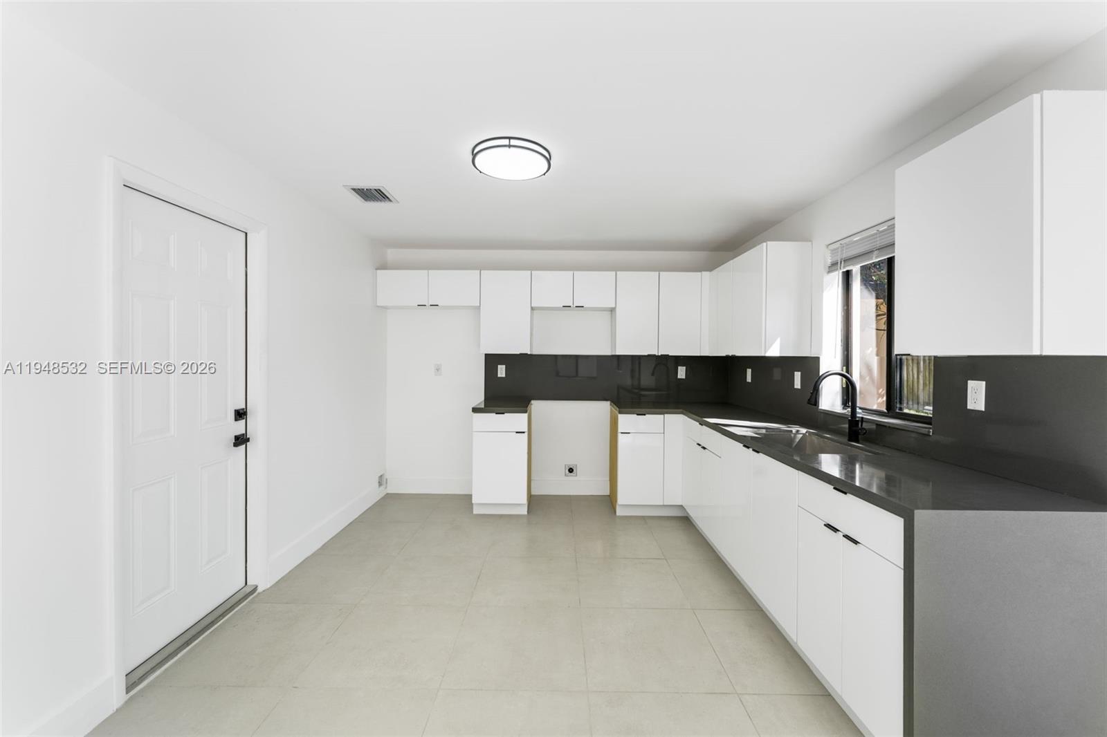 1568 NW 68th St Miami, FL 33147